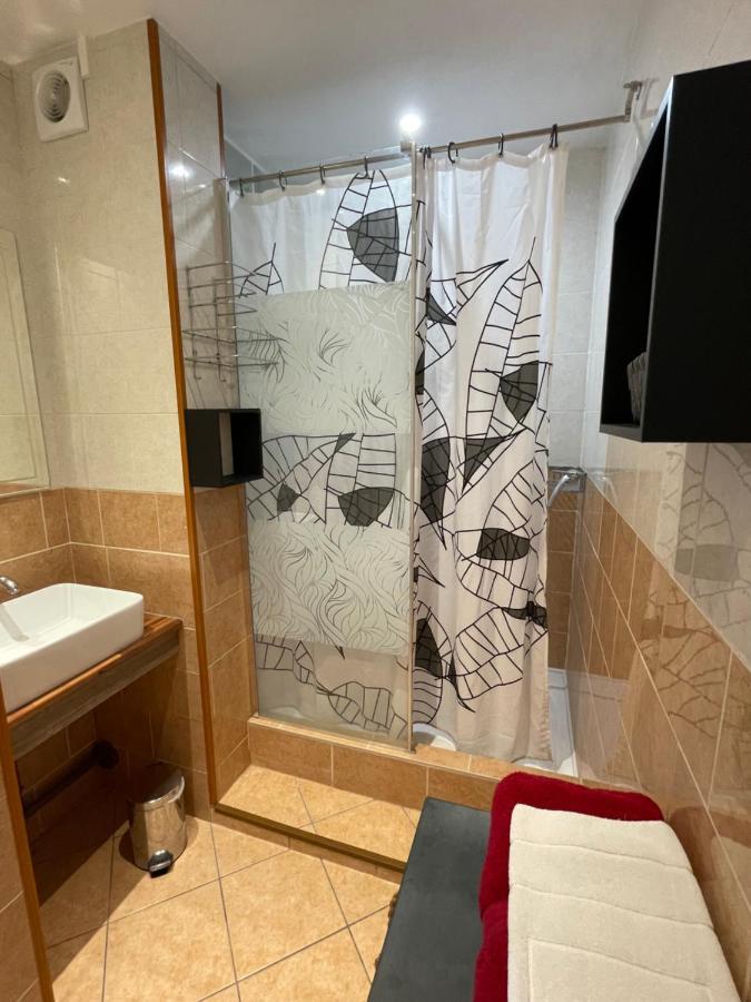L'Abribis Hotel Firminy Kültér fotó