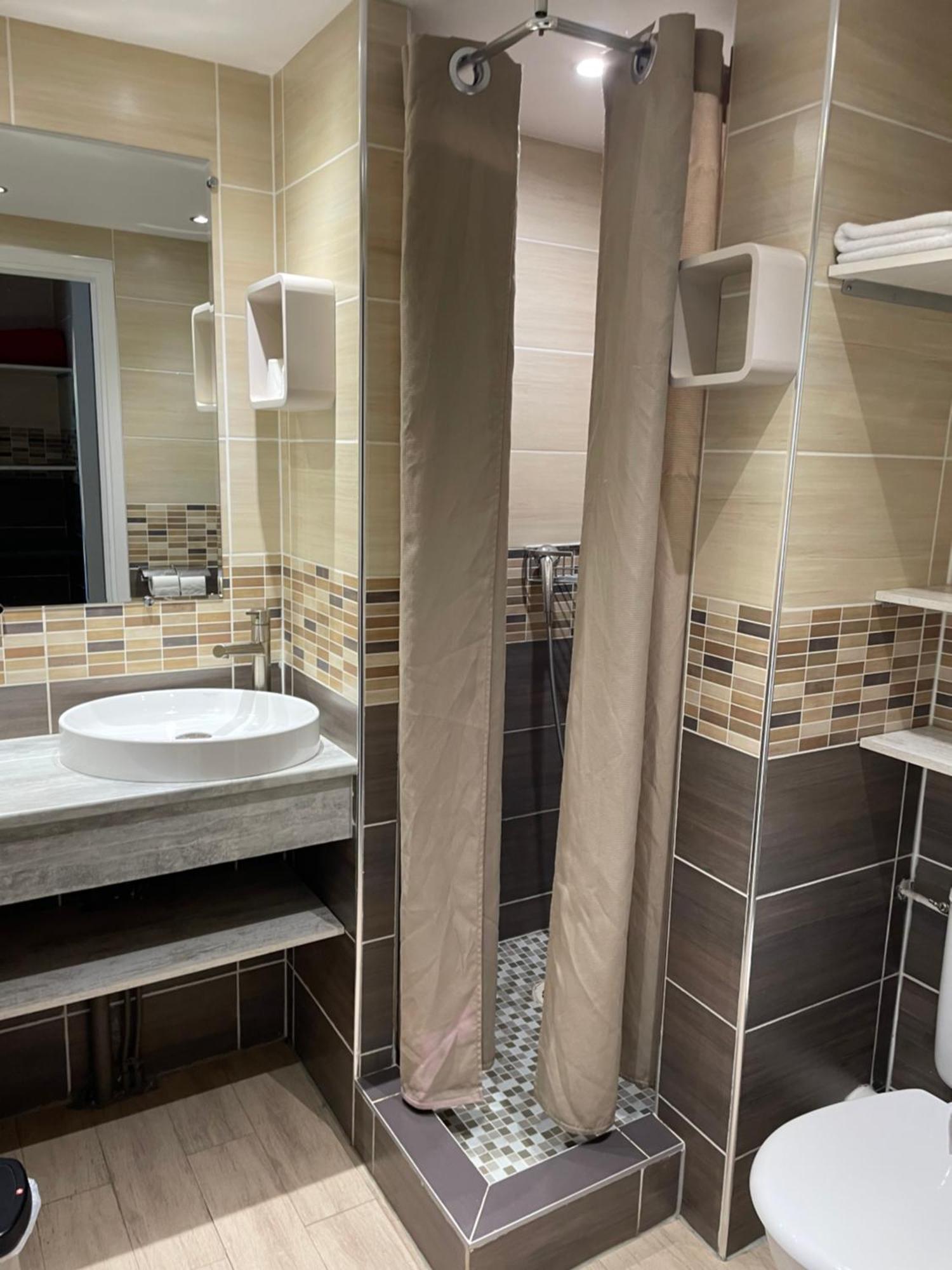 L'Abribis Hotel Firminy Kültér fotó